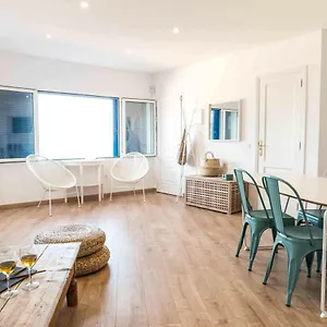 https://casa-delfin-on-corralejo-center-beach-wifi-netflix-aircon.hotelsfuerteventura.org